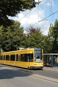 Bild: Um die VerlÃ¤ngerung der Linie 105, den so genannten LÃ¼ckenschluss zwischen Essen un Oberhausen, geht es bei einer Rundreise, zu der die STOAG einlÃ¤dt. (Foto: STOAG)