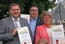Bild: OberbÃ¼rgermeister Daniel Schranz (li.), Andreas Blanke und Sabine Lauxen beim Start der Sauberkeits-Kampagne. (Foto: Stadt Oberhausen)