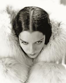 Bild: Die Schauspielerin Lupe VelÃ©z, fotografiert von George Hurrell, 1931 Metro-Goldwyn-Mayer. (John Kobal Foundation)         					                    