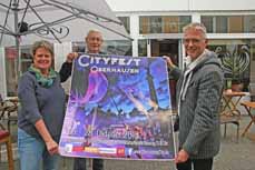 Bild: Planungsdezernentin Sabine Lauxen, Wolfgang Wonsyld, Vorstand CityO-Management, und Uwe Muth, Sensitive Colours, haben das Programm vorgestellt. (Foto: Stadt Oberhausen)