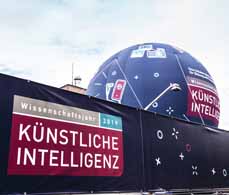 Bild: 					                    Bis zum 30. Juni ankert das Ausstellungsschiff MS Wissenschaft am Kaisergarten (Copyright I Hendel)					                    