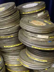 Bild: Rund 1.500 solcher Filmdosen werden am Montag kostenlos abgegeben.